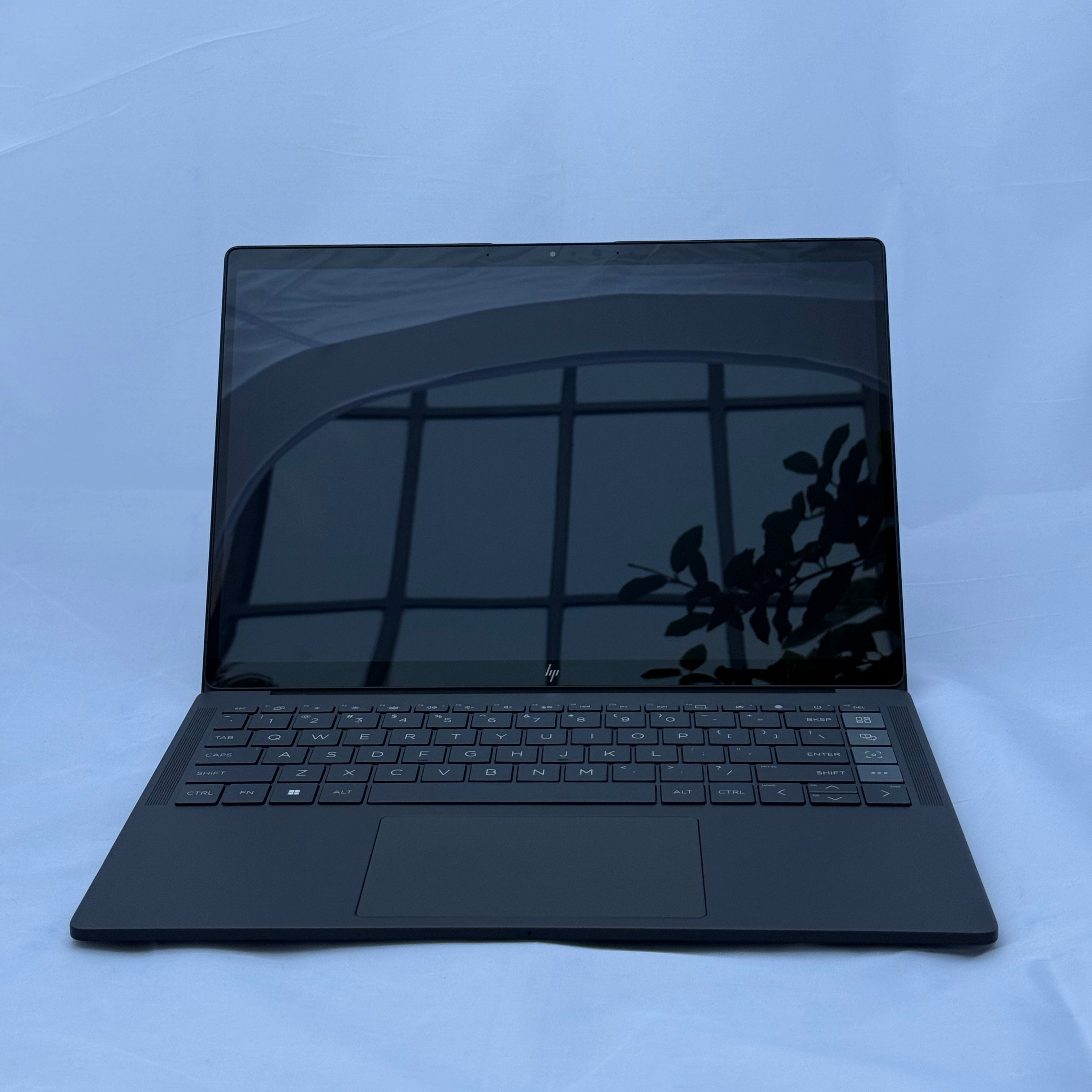 HP DragonFly Pro 14” - AMD Ryzen 7 - 16GB Ram - 512GB SSD - 100%