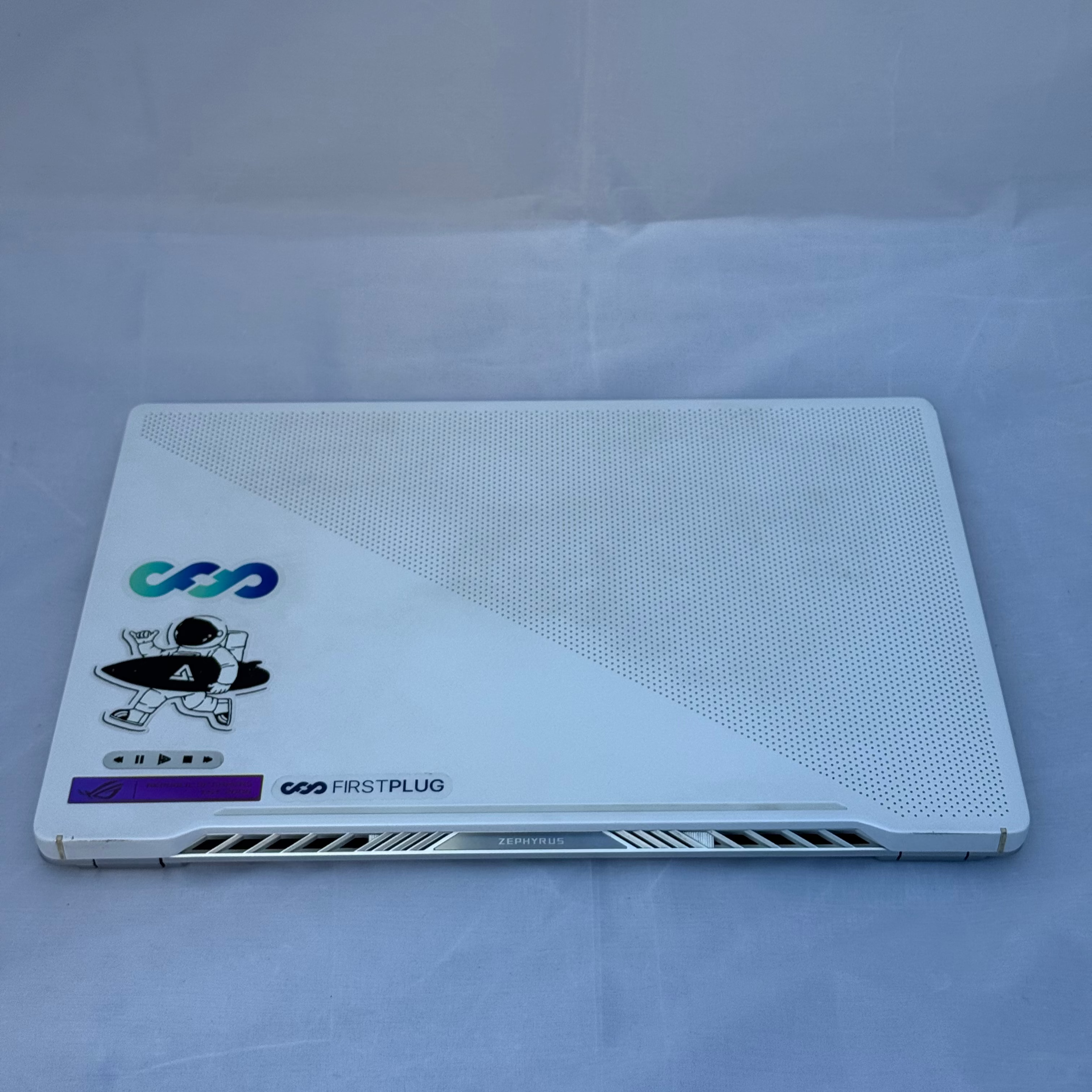 Asus Rog Zephyrus G14 14" (GA401QM) - AMD Ryzen 9 - 16GB Ram - 1TB SSD - RTX 3060