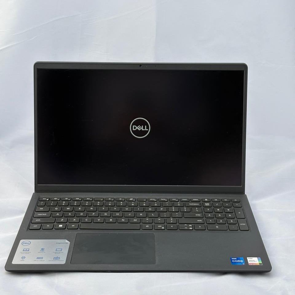 Dell Inspiron 15 3520 - Intel Core i7 - 16GB Ram - 1TB SSD
