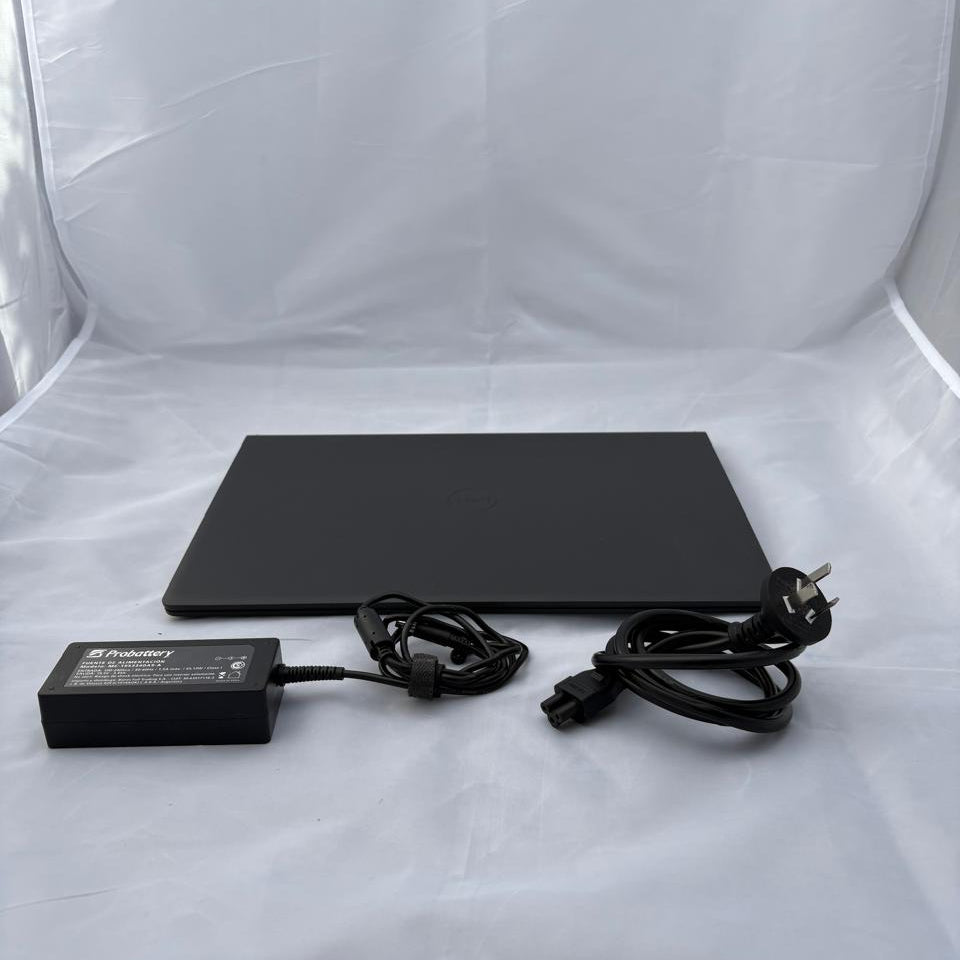 Dell Inspiron 15 3520 - Intel Core i7 - 16GB Ram - 1TB SSD