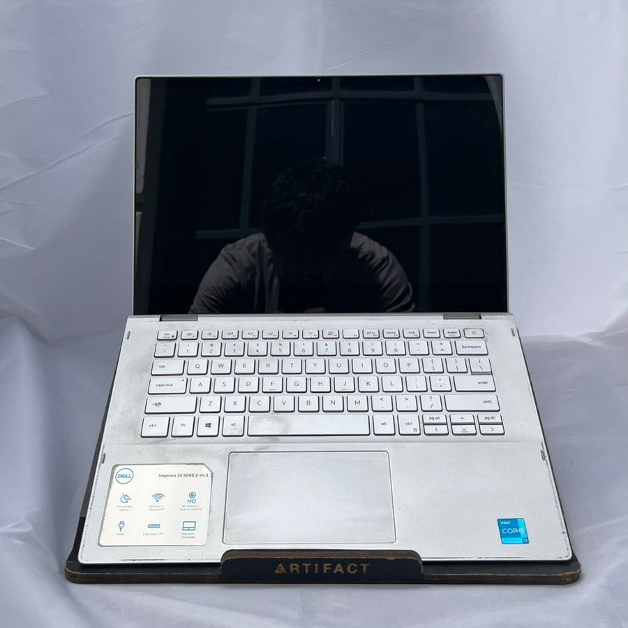 Dell Inspiron 5000 14" - Intel Core i3 - 8GB Ram - 256GB SSD - Usado