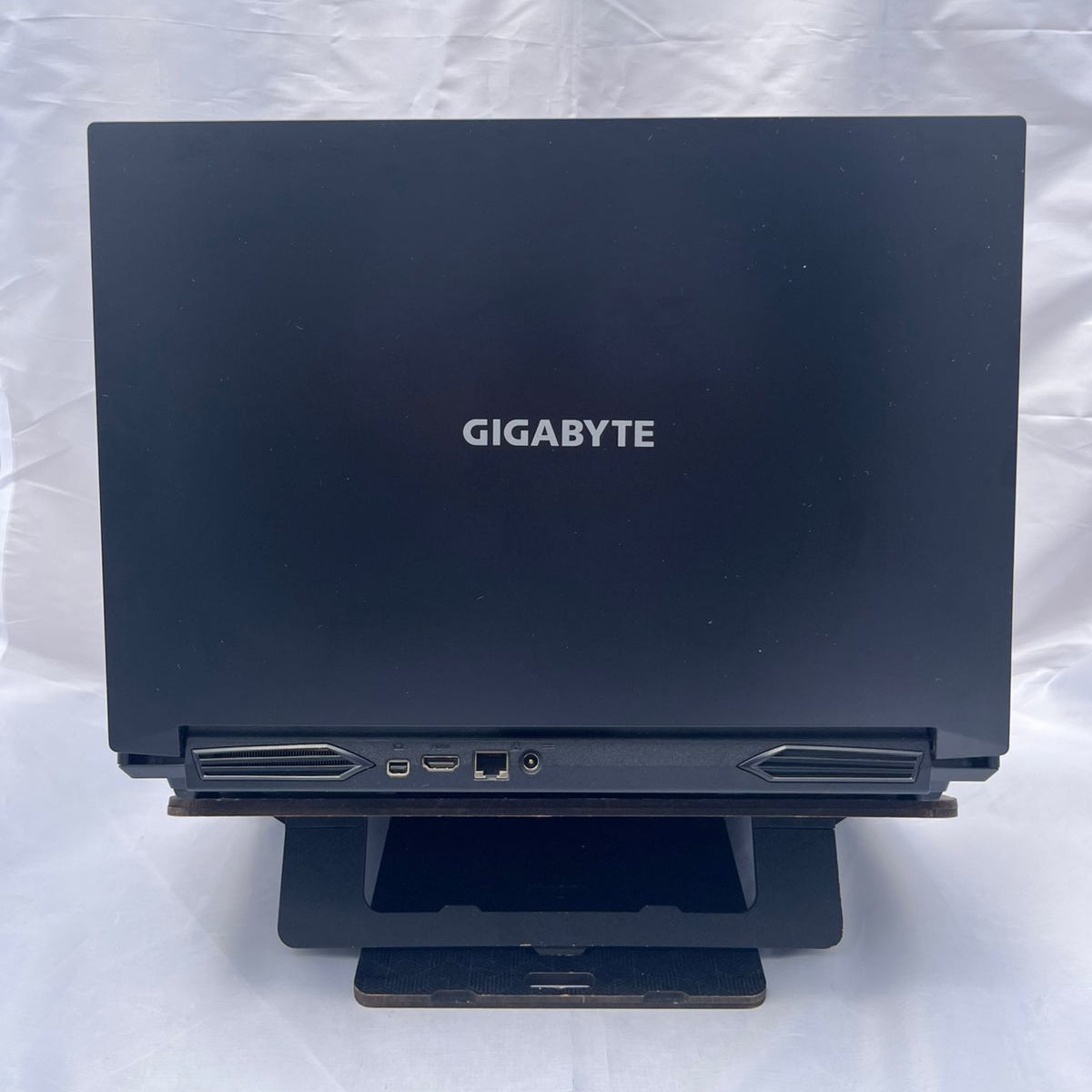 Gigabyte G5 15" - Intel Core i5 - 16GB Ram - 512GB SSD - RTX 3050