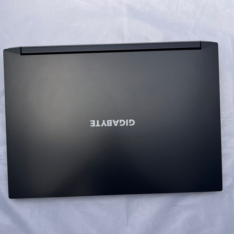 Gigabyte G5 15" - Intel Core i5 - 16GB Ram - 512GB SSD - RTX 3050