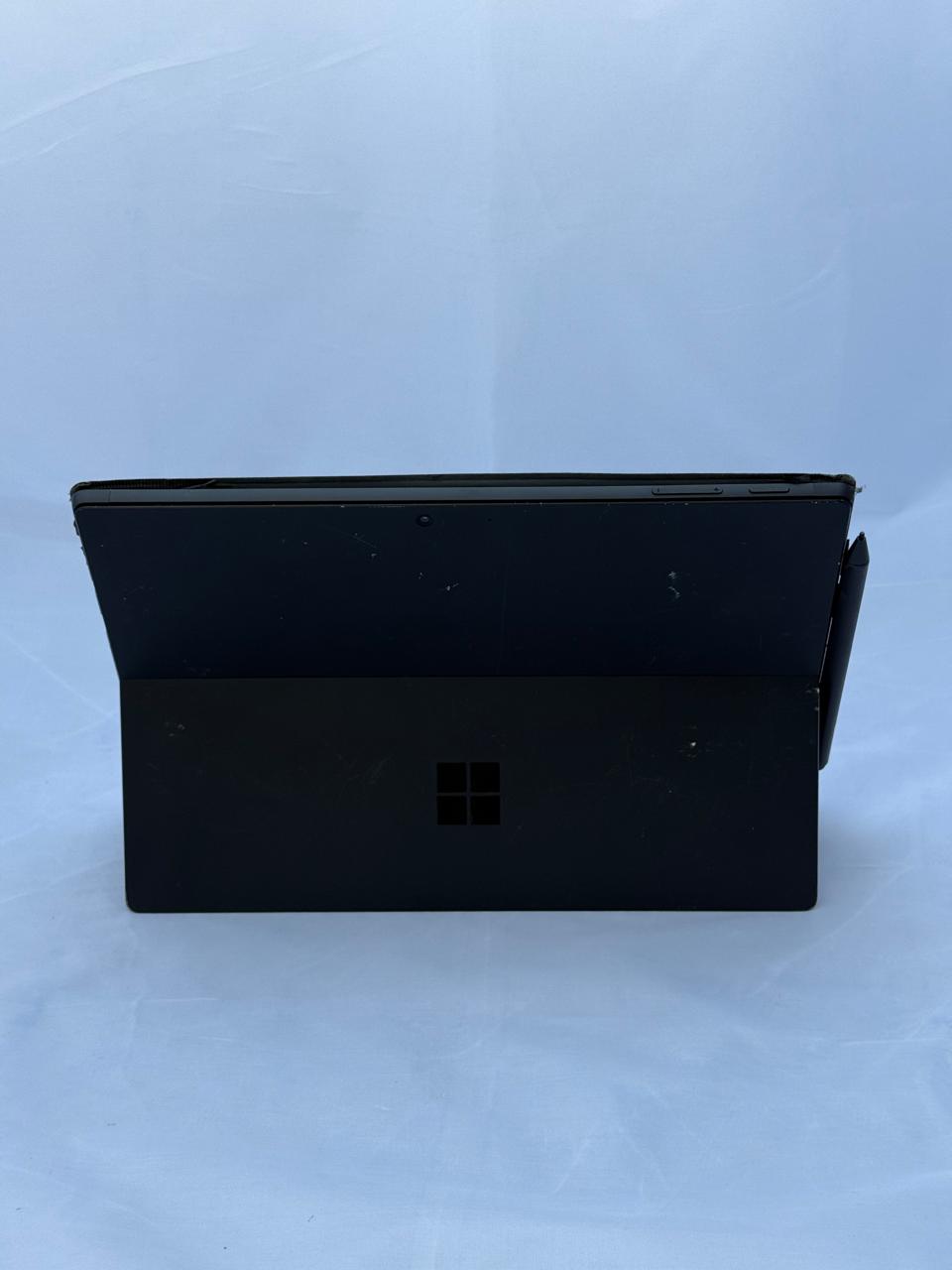 Microsoft Surface Pro 6 - Intel Core I5 - 8GB Ram - 256GB SSD