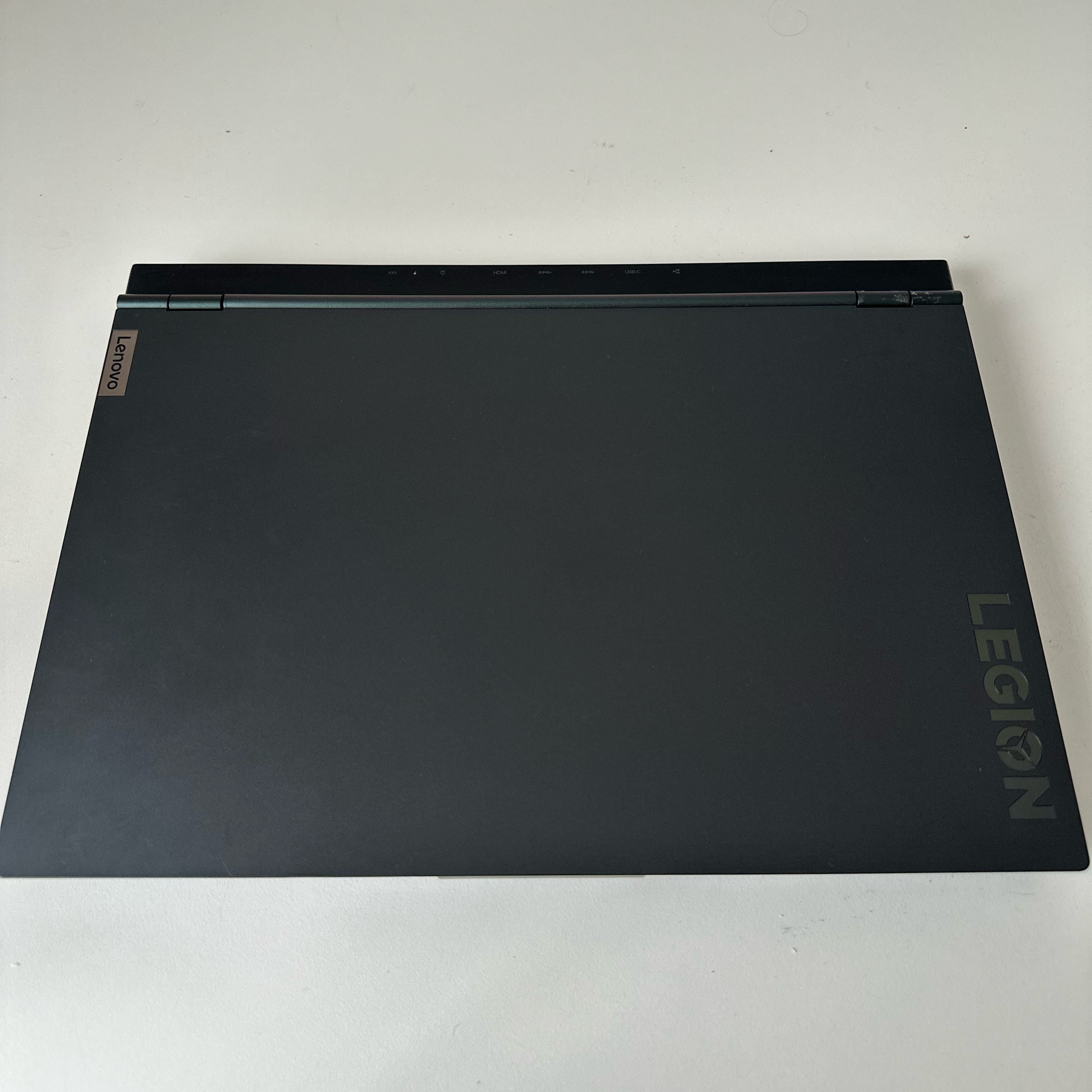 Lenovo Legion 5i 15,6" 144hz - Intel Core i7 - 16GB - 124GB SSD / 1TB HDD - RTX 2060