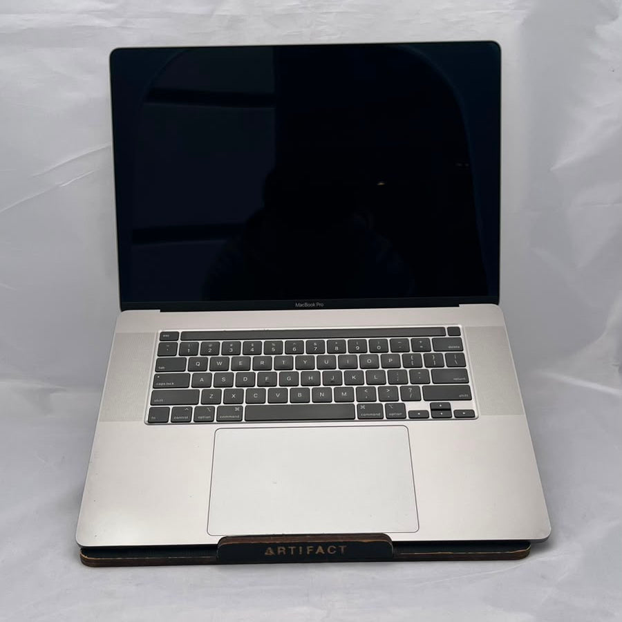 MacBook Pro 16" 2019 - Intel Core i7 - 16GB - 512GB SSD - 81% / 529 Ciclos - Ingles - Usado