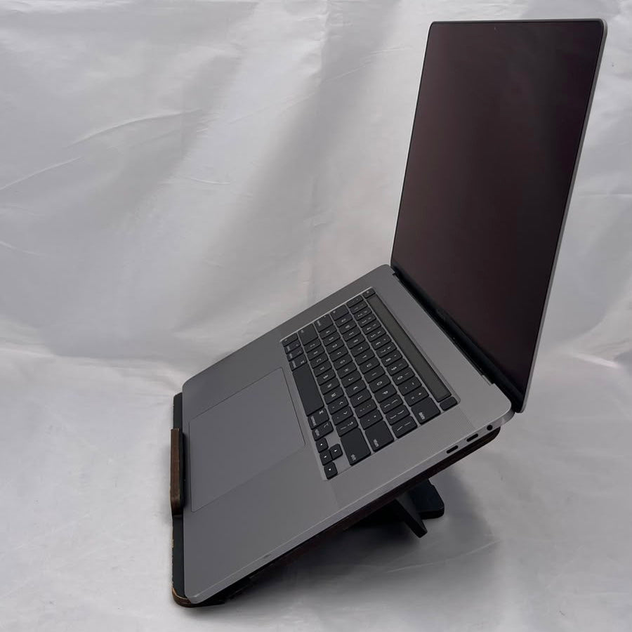 MacBook Pro 16" 2019 - Intel Core i7 - 16GB - 512GB SSD - 81% / 529 Ciclos - Ingles - Usado