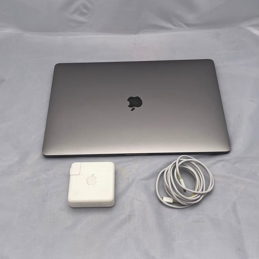 MacBook Pro 16" 2019 - Intel Core i7 - 16GB - 512GB SSD - 81% / 529 Ciclos - Ingles - Usado
