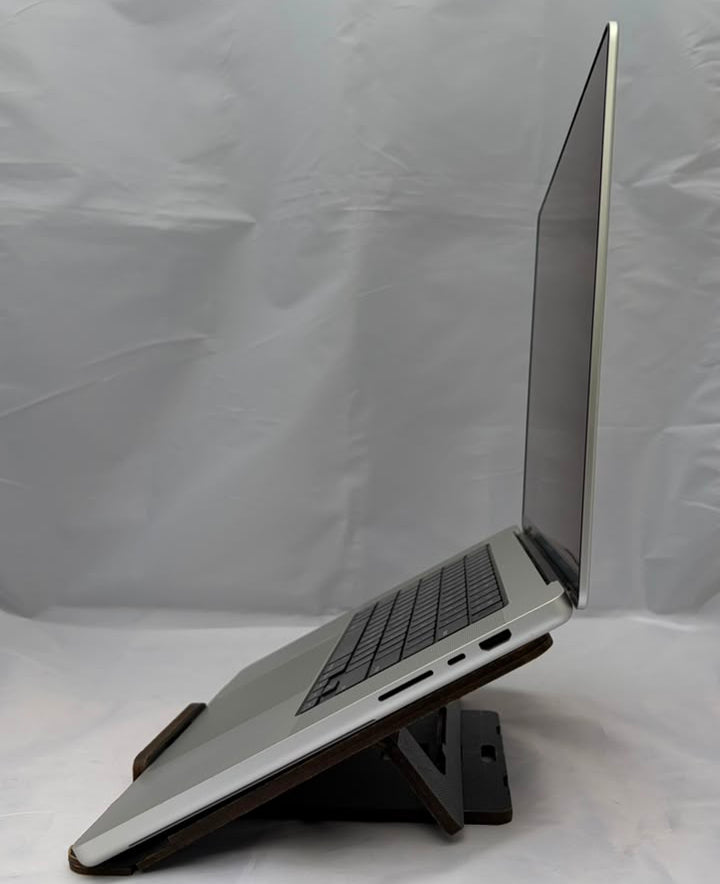 MacBook Pro 16" M2 Max - 32GB - 1TB SSD - 89% / 603 Ciclos - Ingles - Usado