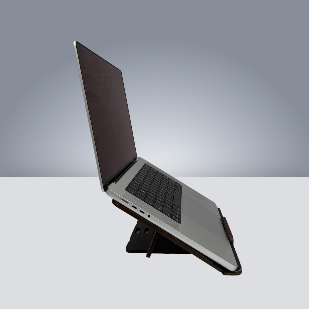 MacBook Pro 16" M4 Max - 36GB - 1TB SSD - 100% / 19 Ciclos - Ingles - Usado
