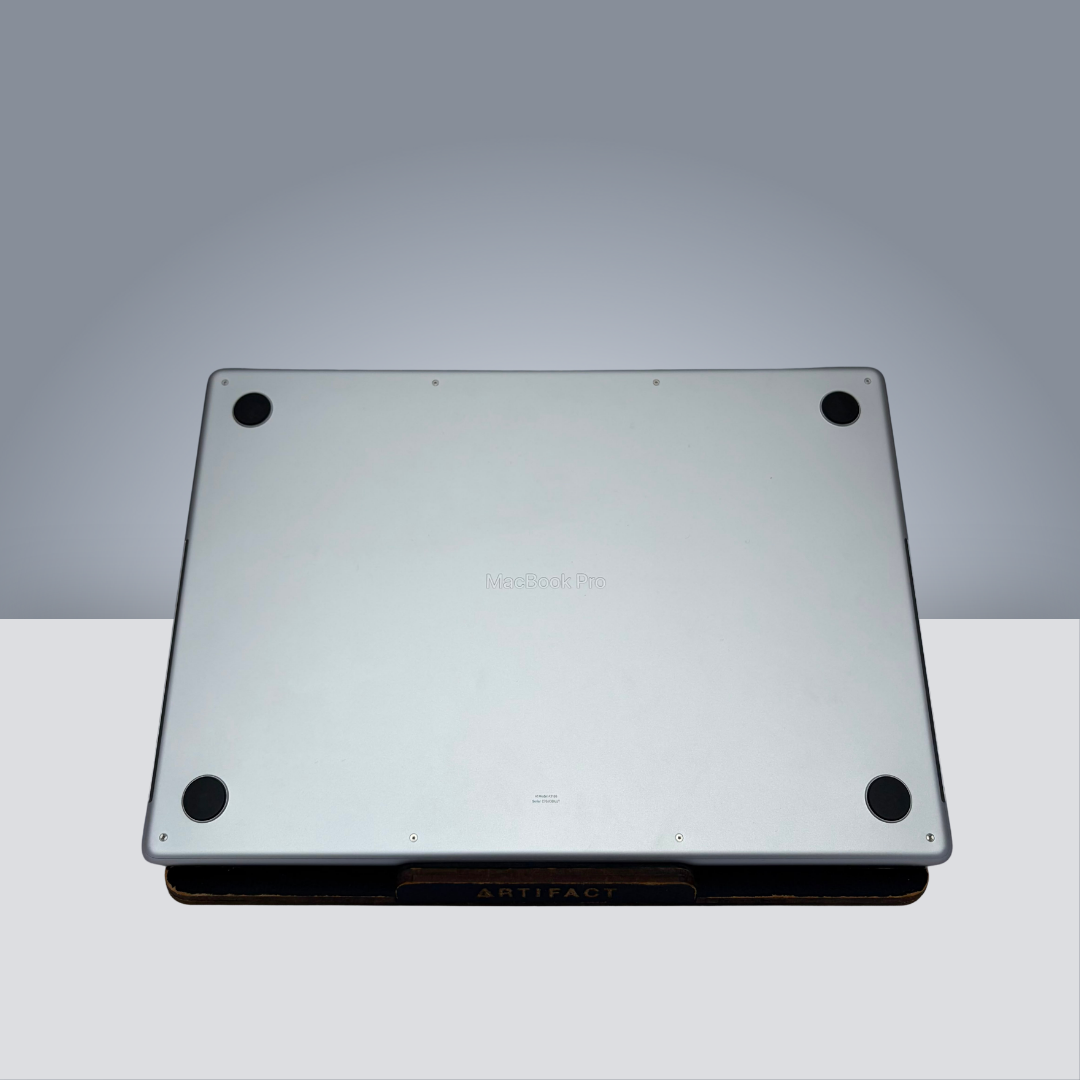 MacBook Pro 16" M4 Max - 36GB - 1TB SSD - 100% / 19 Ciclos - Ingles - Usado