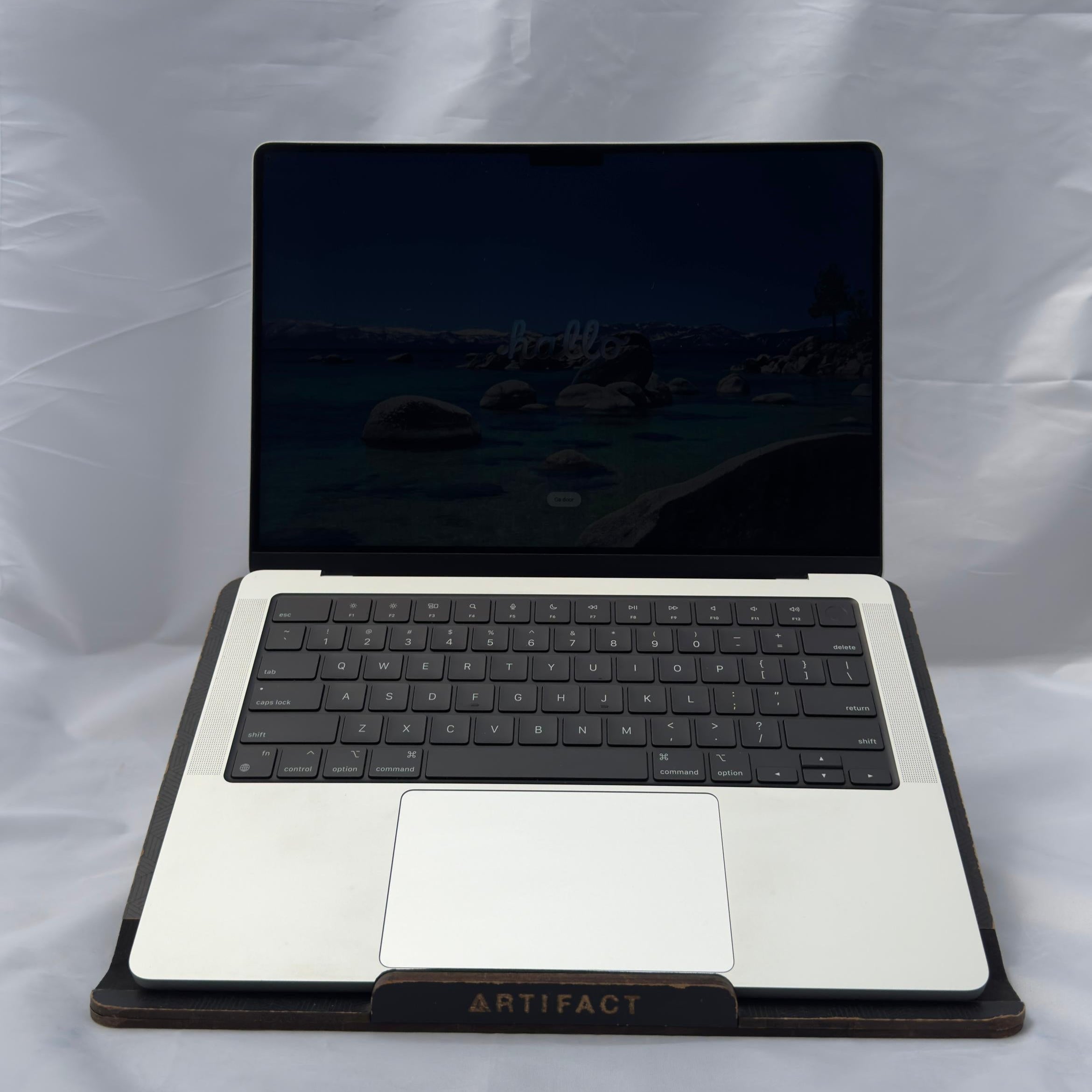 MacBook Pro 14" M2 Pro - 16GB - 512GB - 115 Ciclos / 94%