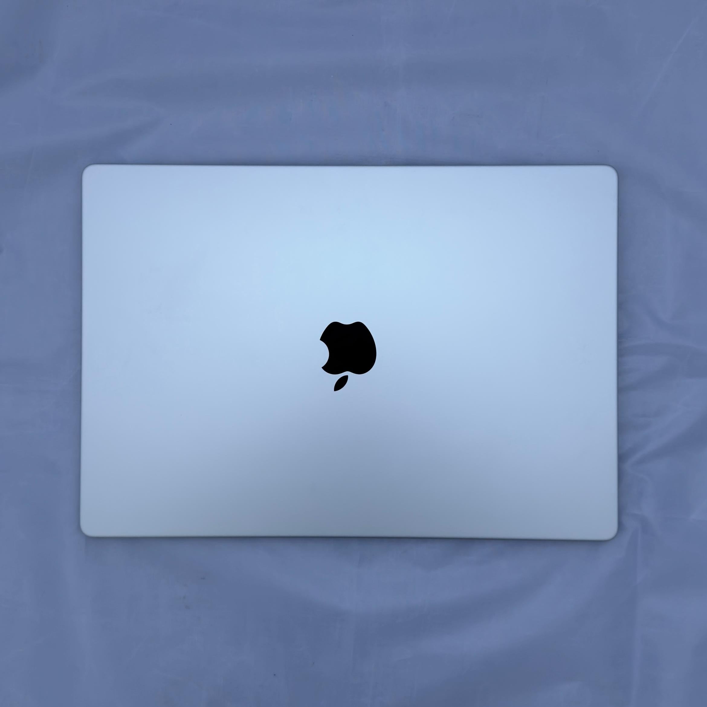 MacBook Pro 16" M3 Pro - 36GB - 512GB - 5 Ciclos / 100% - Español