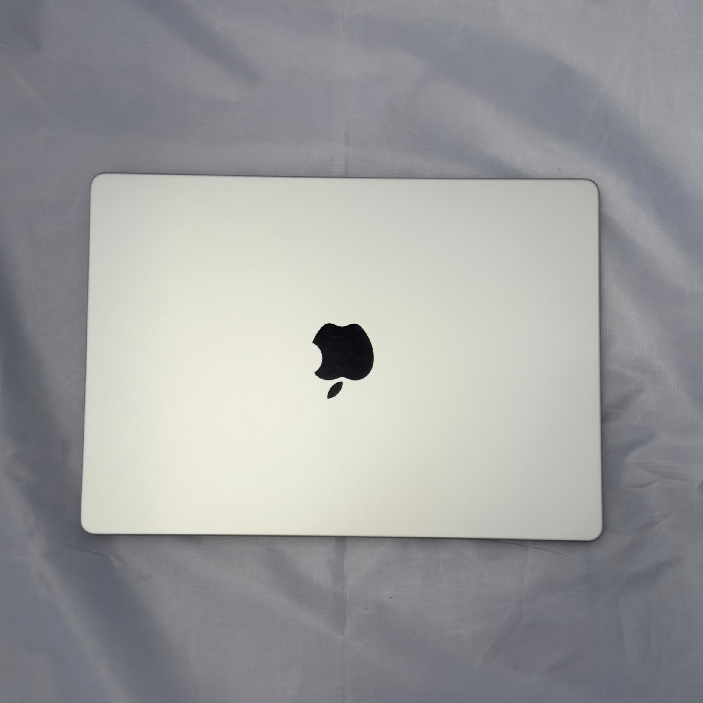 MacBook Pro 14" M4 Pro - 24GB - 1TB SSD - 17 Ciclos