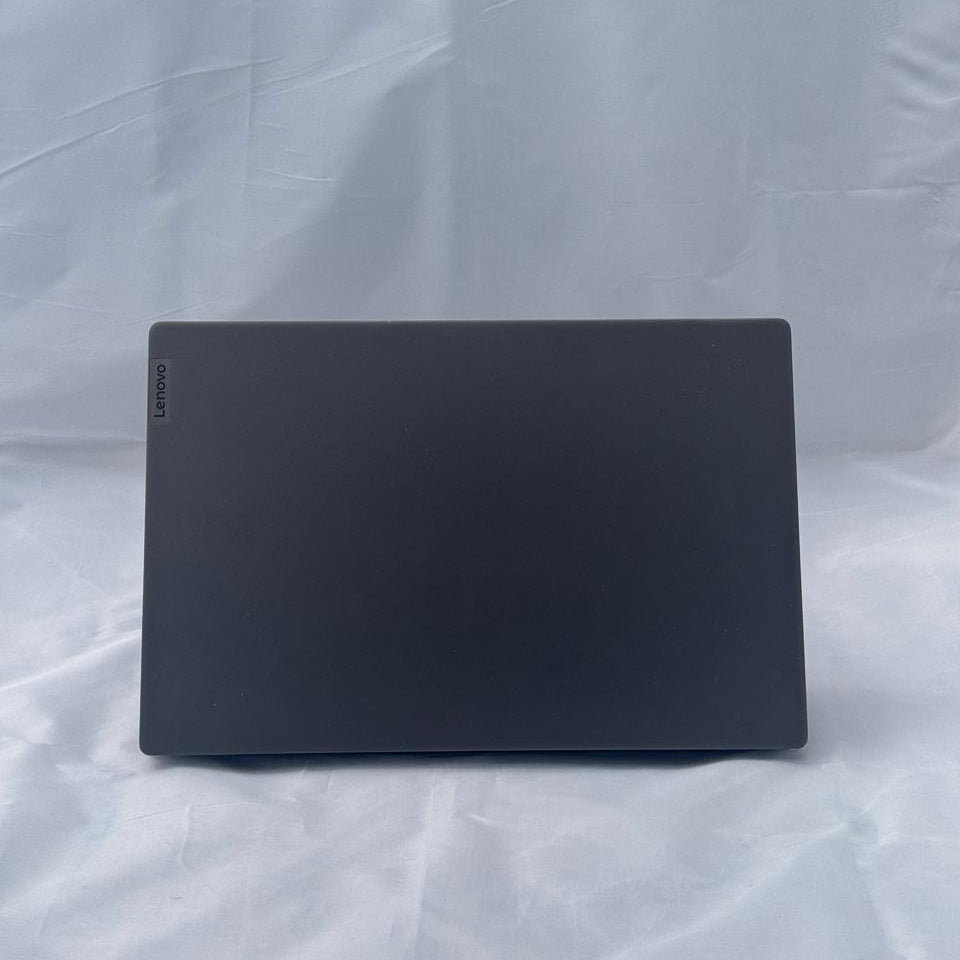 Lenovo IdeaPad 5 14" - AMD Ryzen 5 - 8GB Ram - 256GB SSD