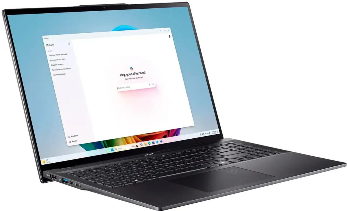 Acer Swift 16 AI - vista angular