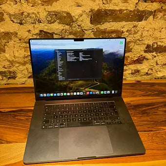 MacBook Pro 16" M3 Pro - 18GB Ram - 512GB SSD - 99% / 88 Ciclos