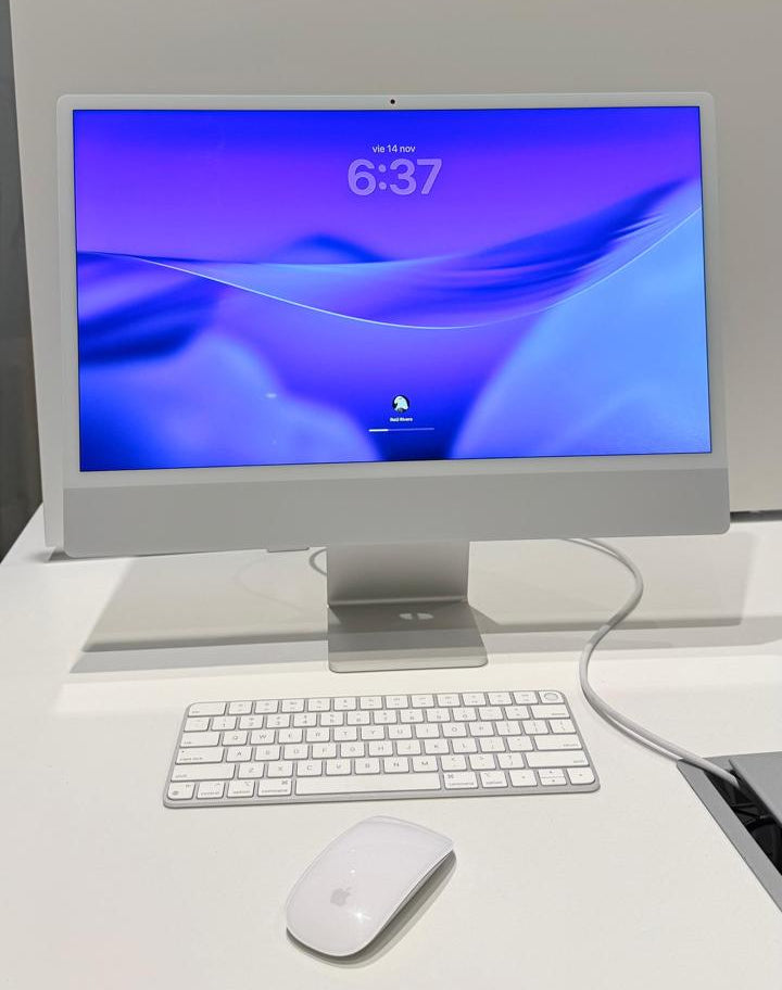 iMac 2020 24" M1 - 8GB RAM - 256GB SSD