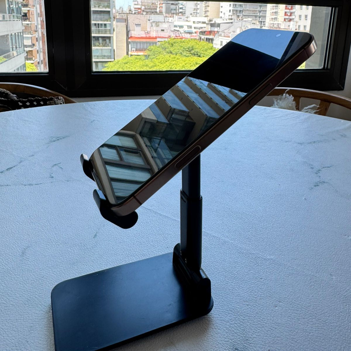 iPhone 16 Pro Max - 256GB - Desert Titanium - 275 Ciclos - 97%