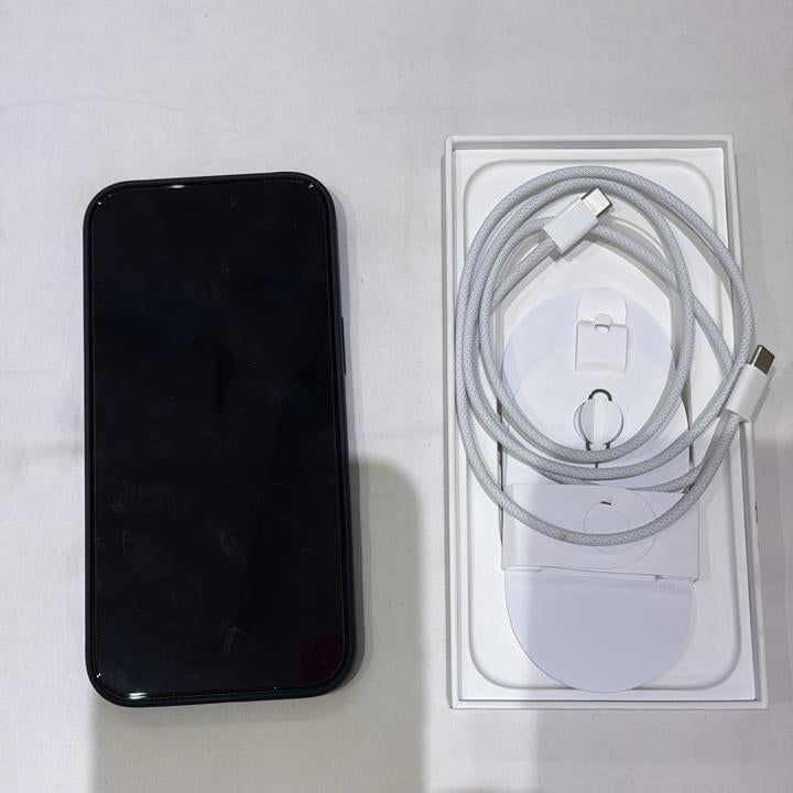 iPhone 16 Pro Max - 256GB - Black Titanium - 100%