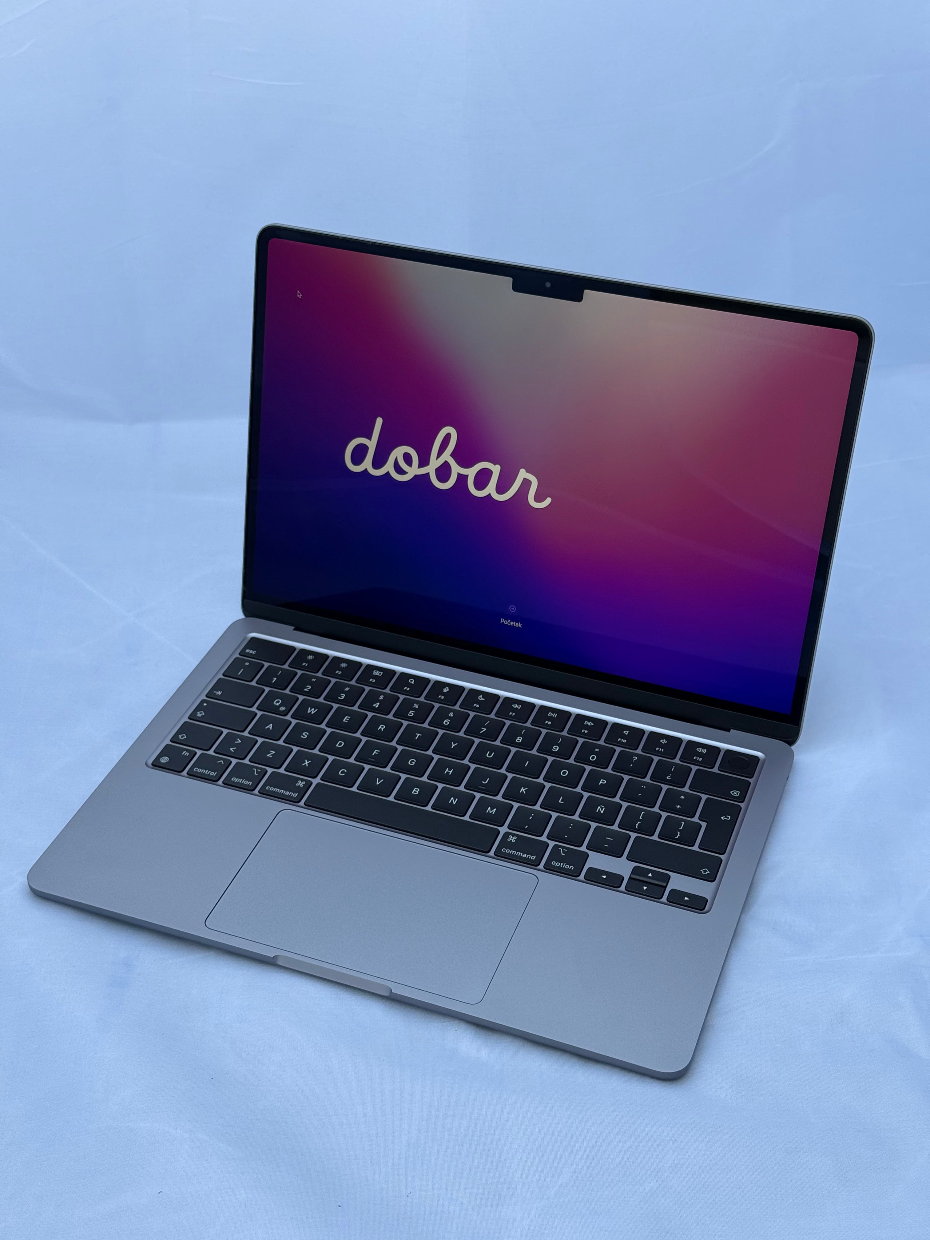 MacBook Air 13" M2 - 8GB Ram - 512GB SSD - 100% / 0 Ciclos (OpenBox)