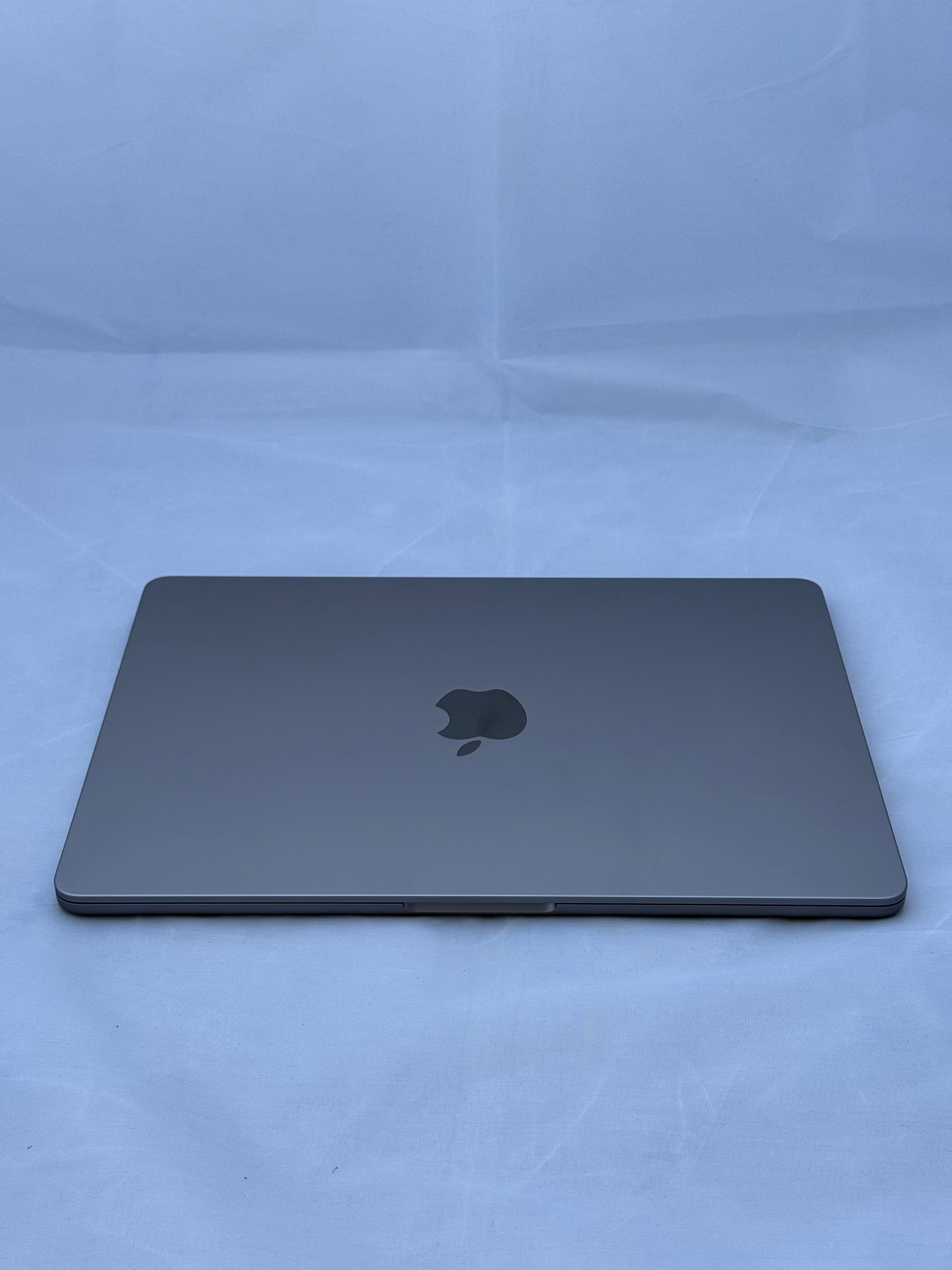 MacBook Air 13" M2 - 8GB Ram - 512GB SSD - 100% / 0 Ciclos (OpenBox)