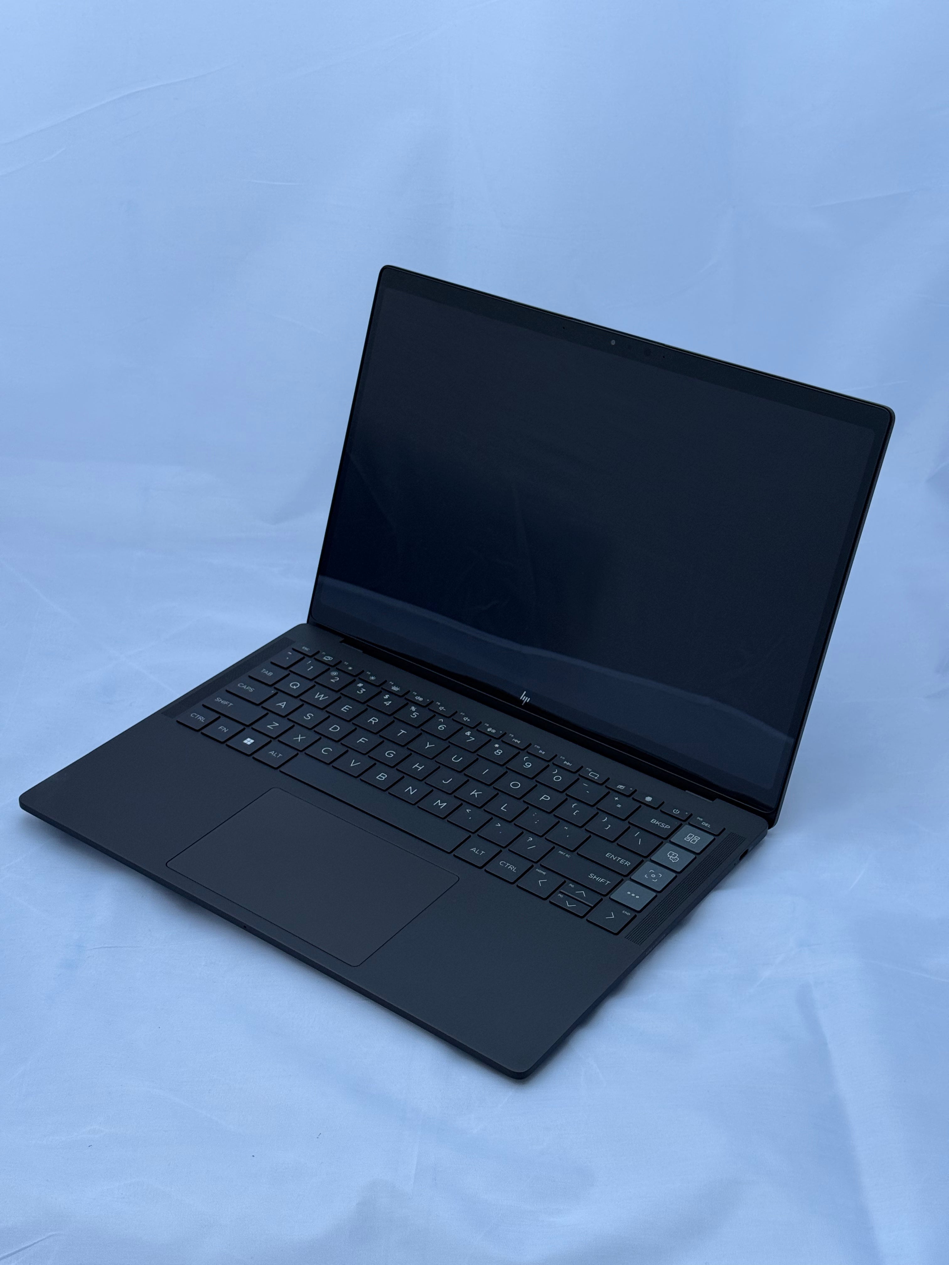 HP DragonFly Pro 14” - AMD Ryzen 7 - 16GB Ram - 512GB SSD - 100%