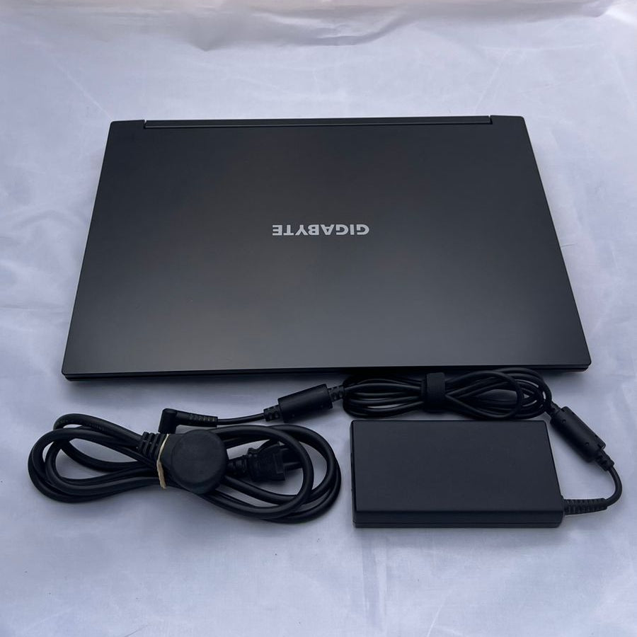 Gigabyte G5 15" - Intel Core i5 - 16GB Ram - 512GB SSD - RTX 3050