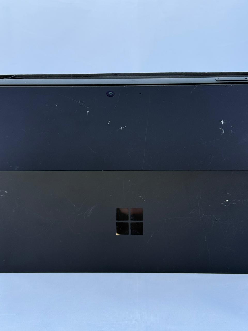 Microsoft Surface Pro 6 - Intel Core I5 - 8GB Ram - 256GB SSD