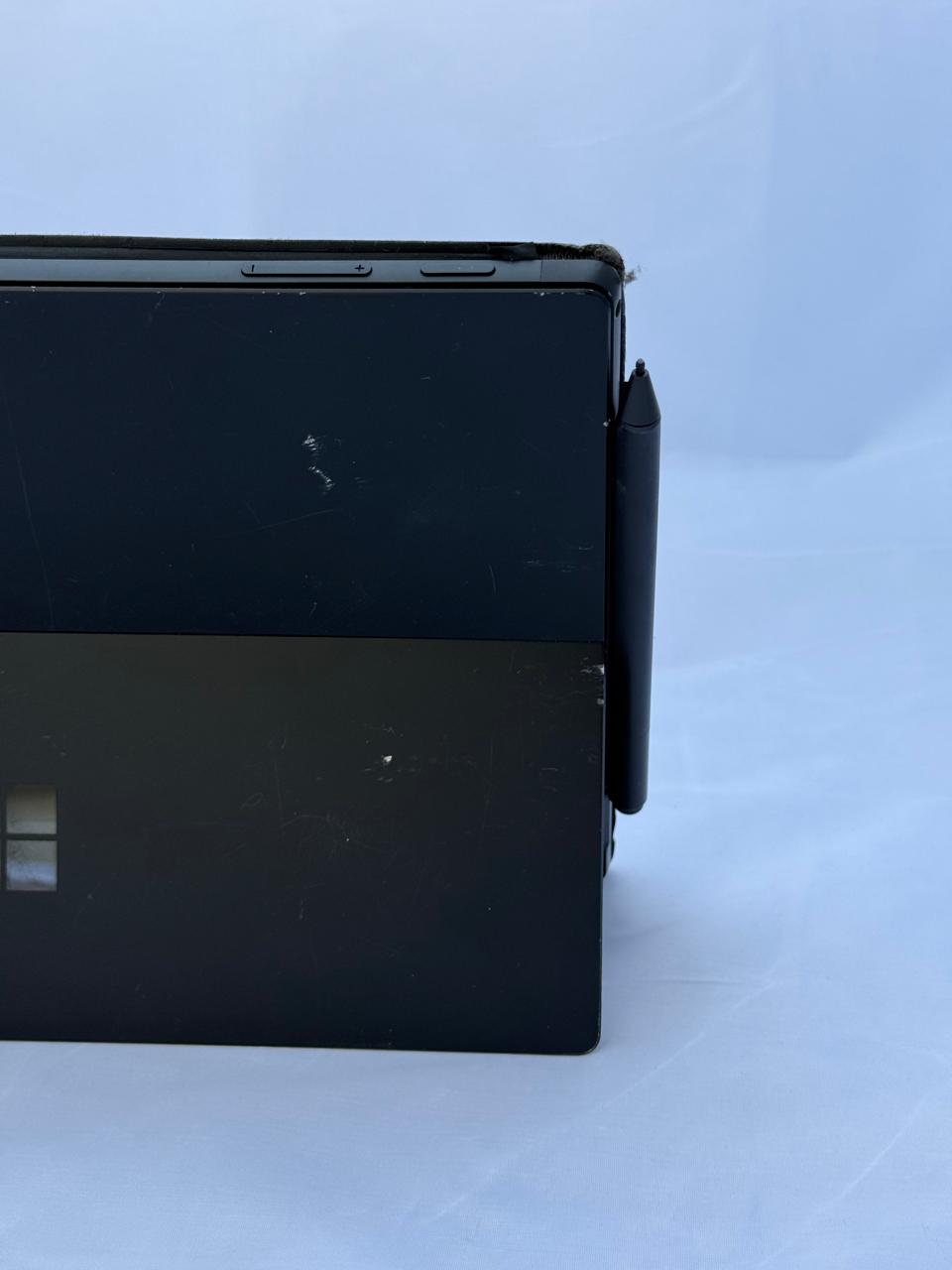 Microsoft Surface Pro 6 - Intel Core I5 - 8GB Ram - 256GB SSD