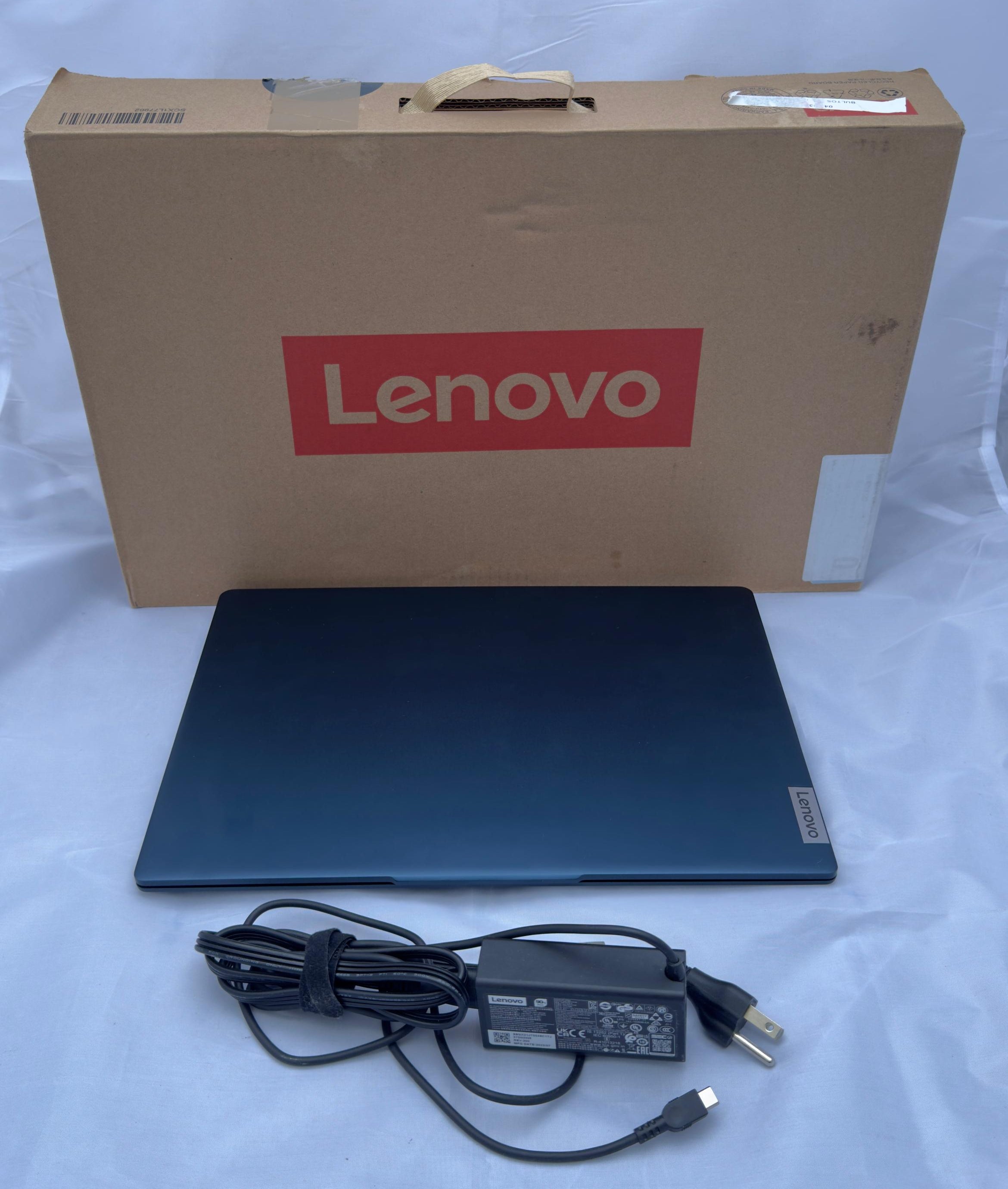 Lenovo Slim 5 16" Intel Core i7 - 16GB - 512GB SSD