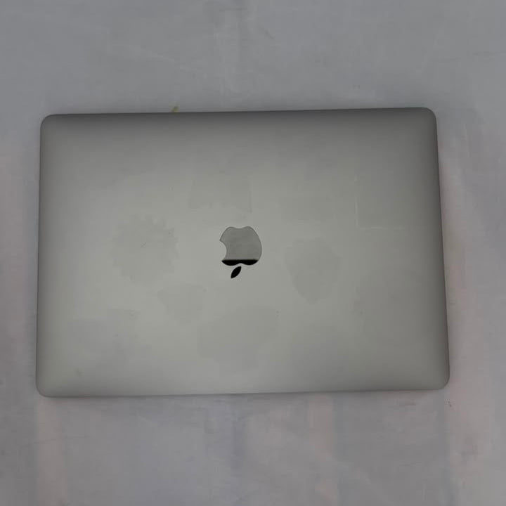 MacBook Pro 13" M1 - 8GB - 256GB SSD - 87% / 278 Ciclos - Ingles - Usado