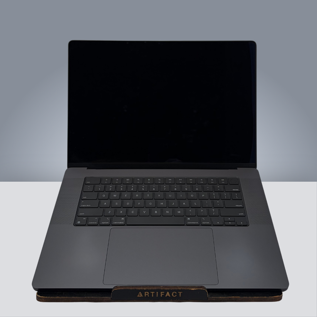 MacBook Pro 16" M4 Max - 64GB - 1TB SSD - 95% / 116 Ciclos - Ingles - Usado