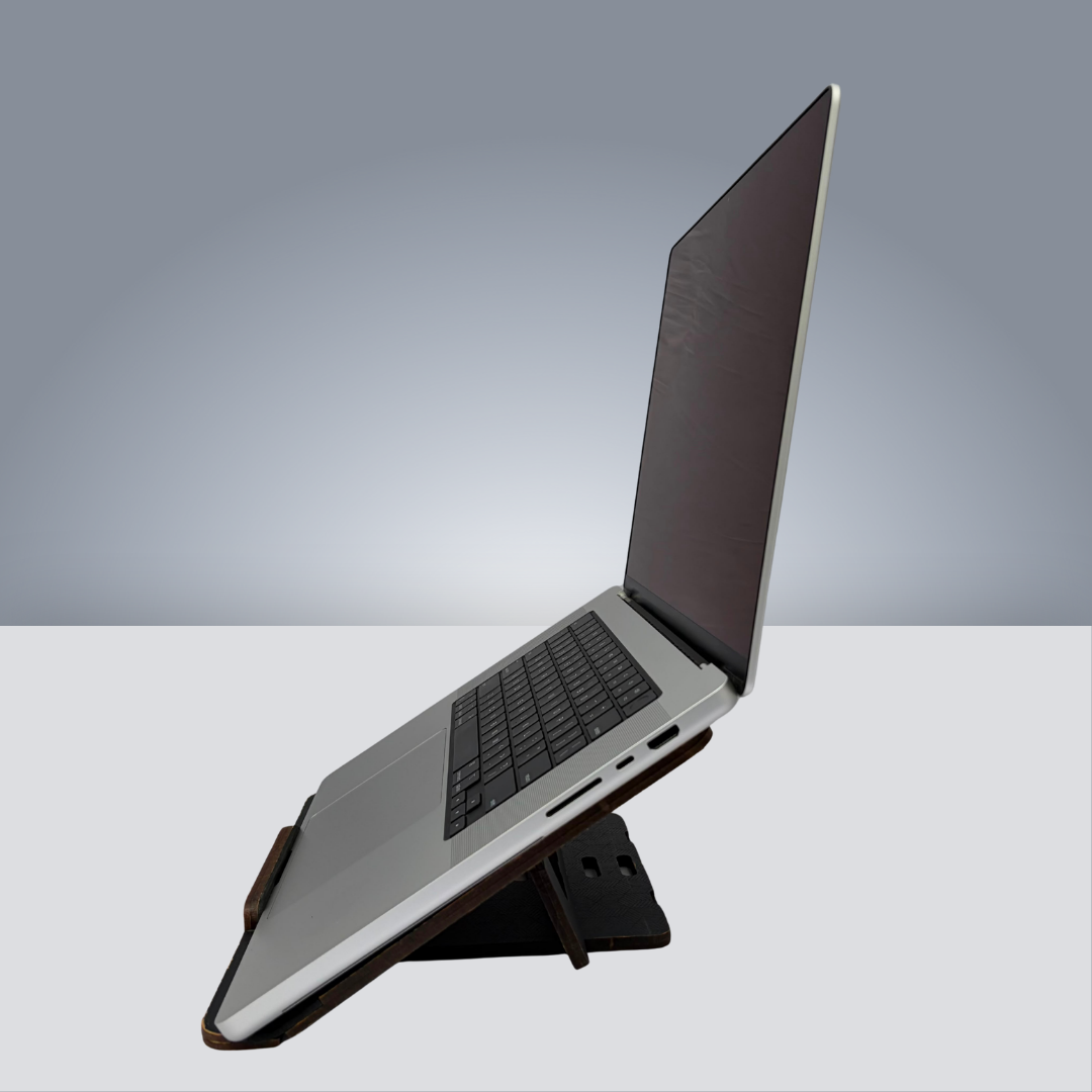 MacBook Pro 16" M4 Max - 36GB - 1TB SSD - 100% / 19 Ciclos - Ingles - Usado
