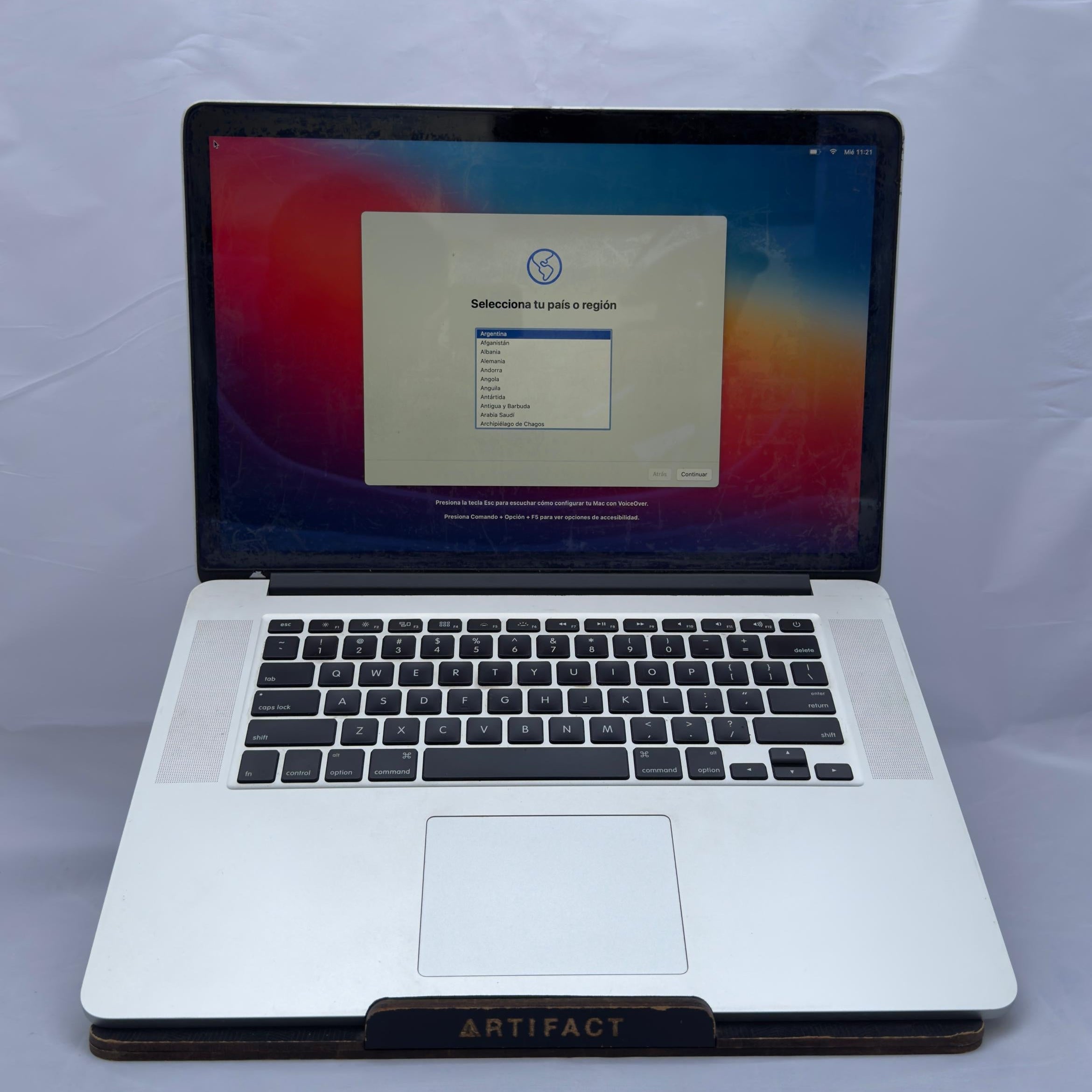 MacBook Pro 15" Intel Core i7 - 16GB - 256GB SSD - 264 Ciclos
