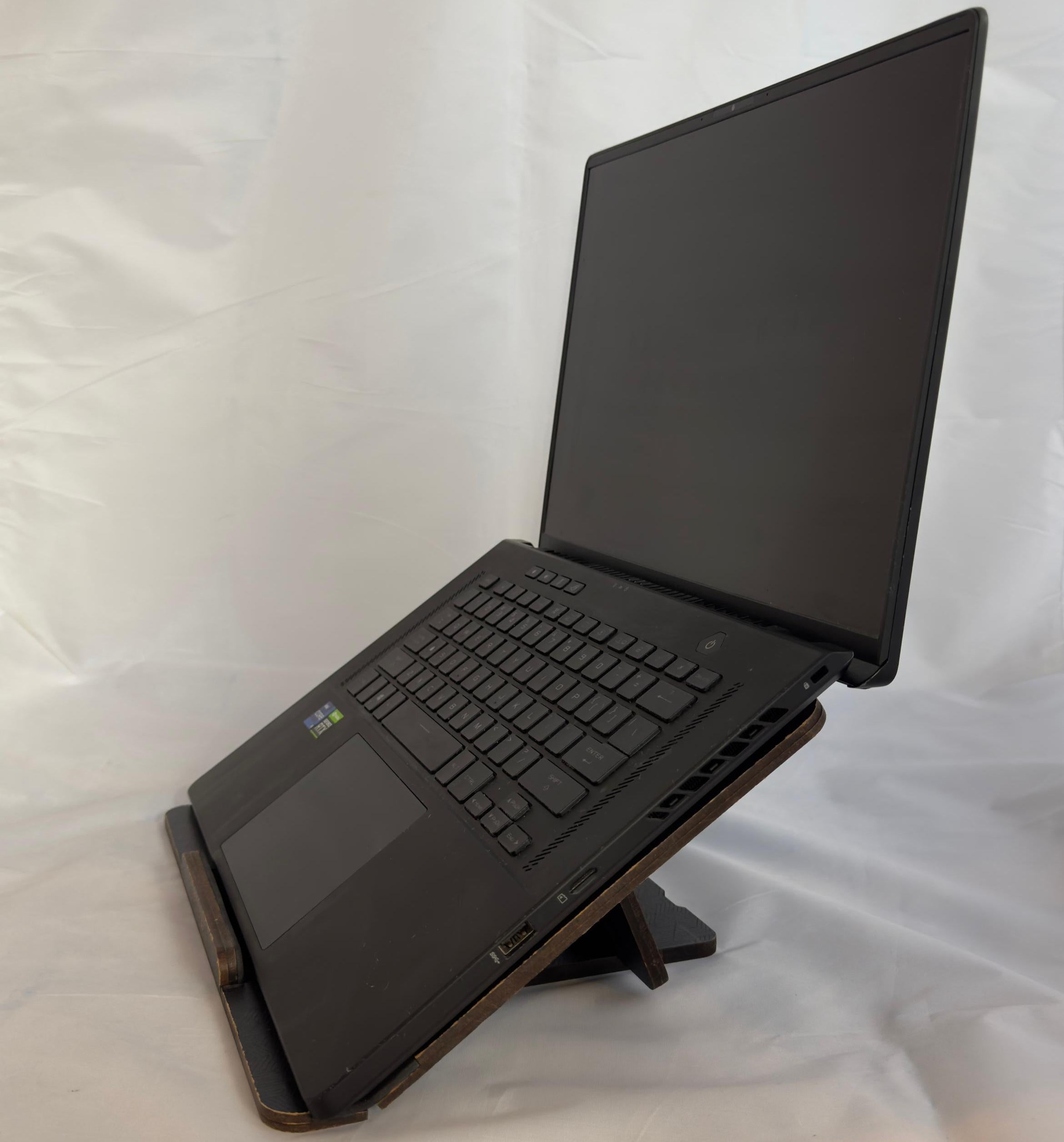 ASUS ROG Zephyrus G16