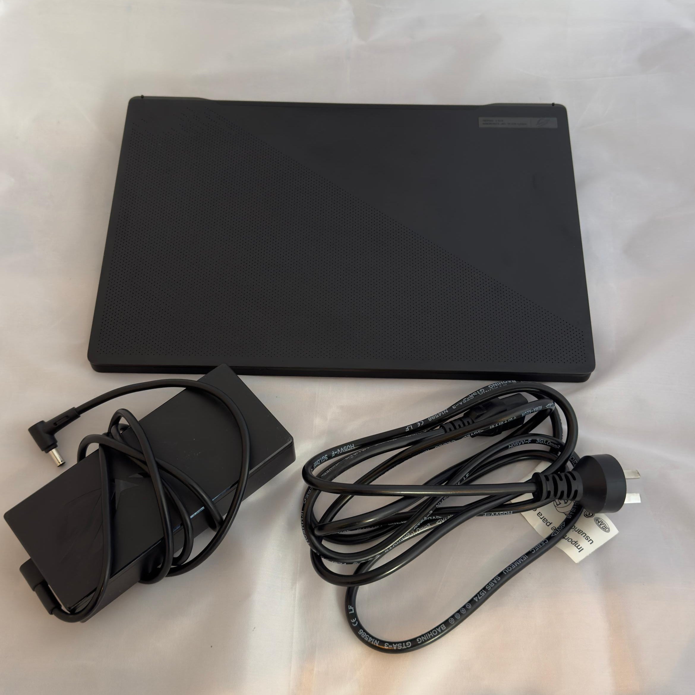 ASUS ROG Zephyrus G16