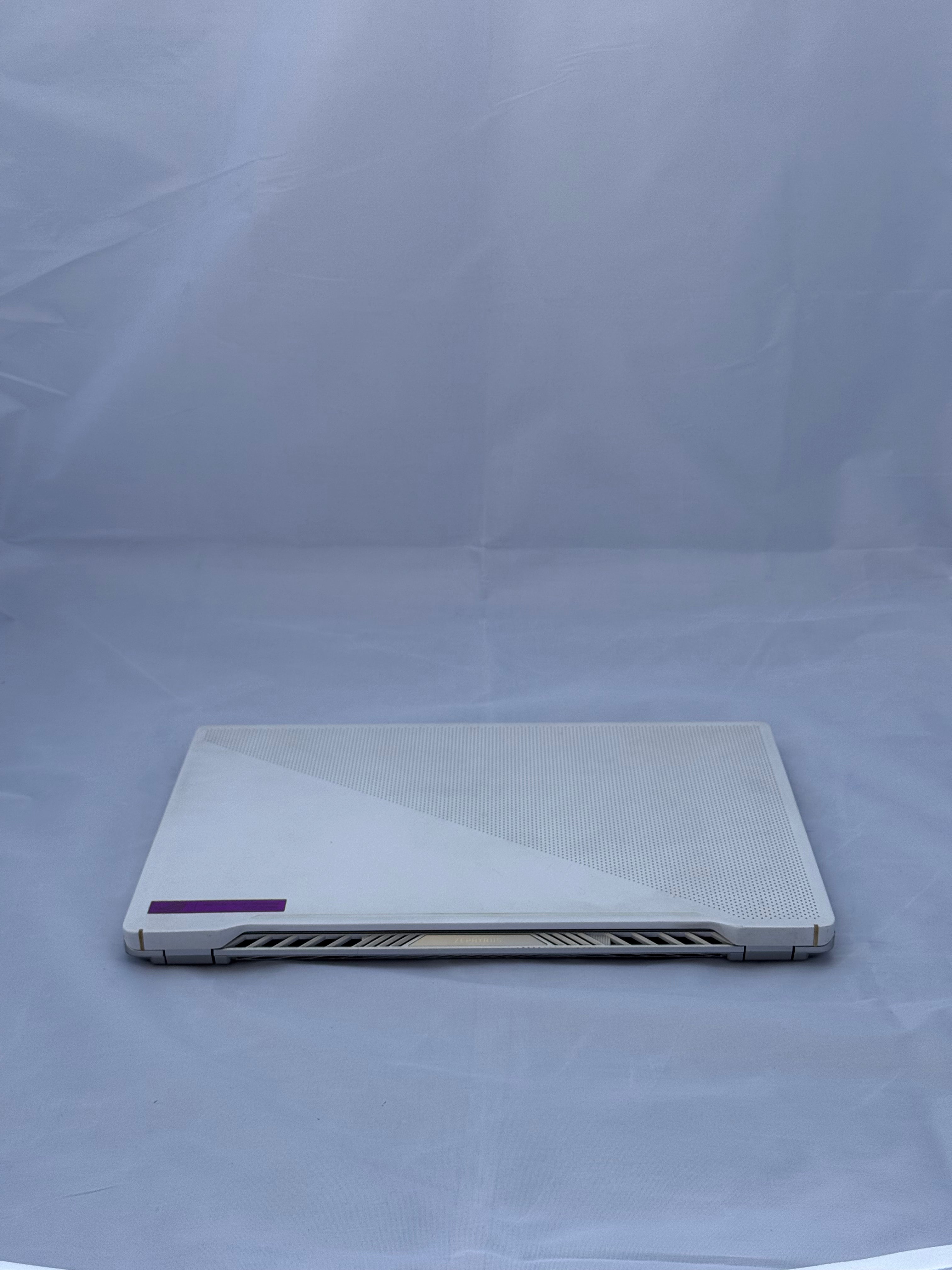 Asus ROG Zephyrus G14 - Ryzen 9 - 16GB RAM - 1TB SSD - NVIDIA GeForce RTX 2060