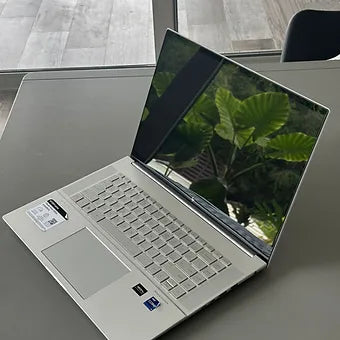 HP Envy 16''- Intel Core i9 - 16GB RAM - 1TB SSD