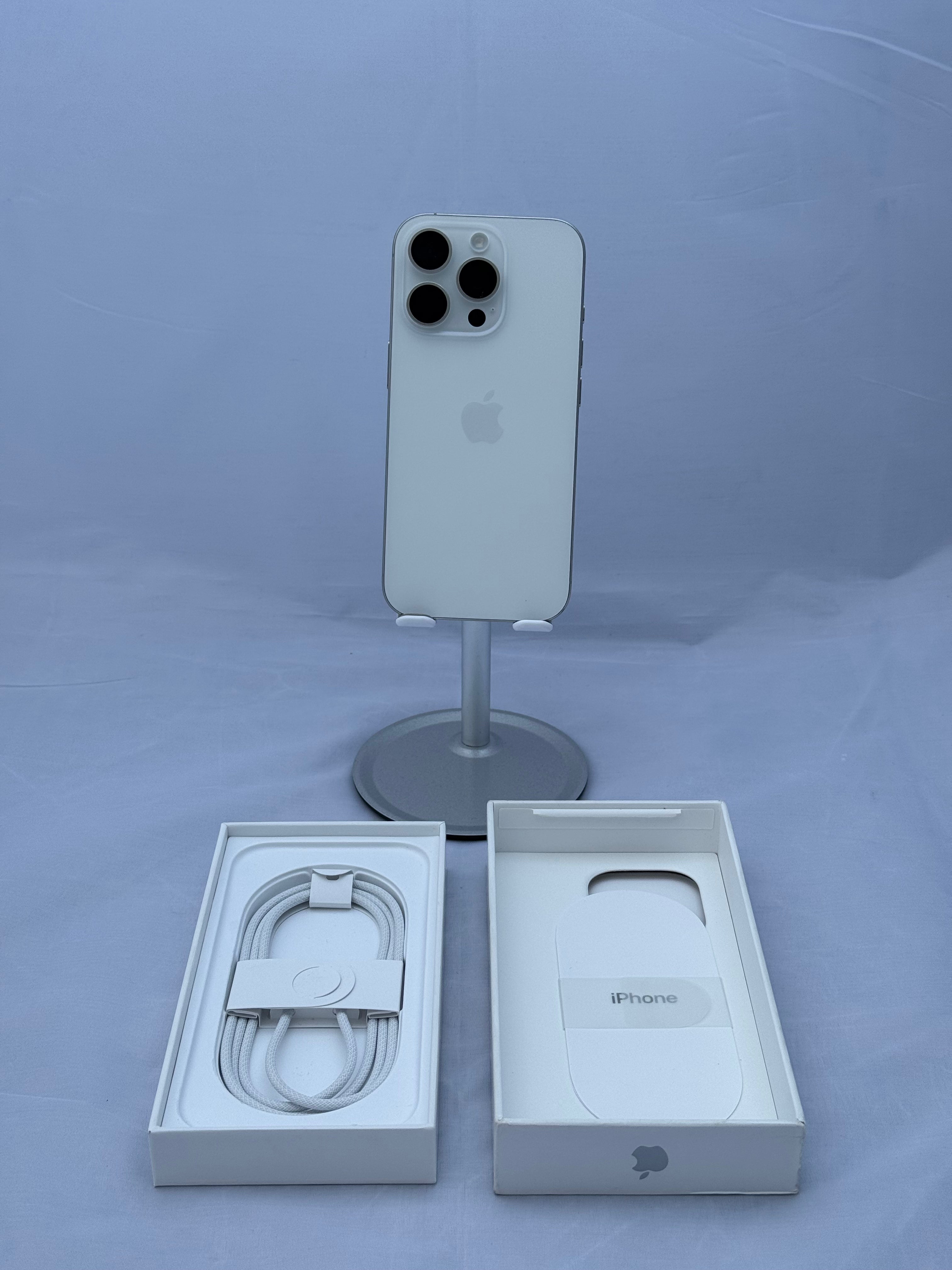 iPhone 16 Pro - 512GB - White - 35 ciclos