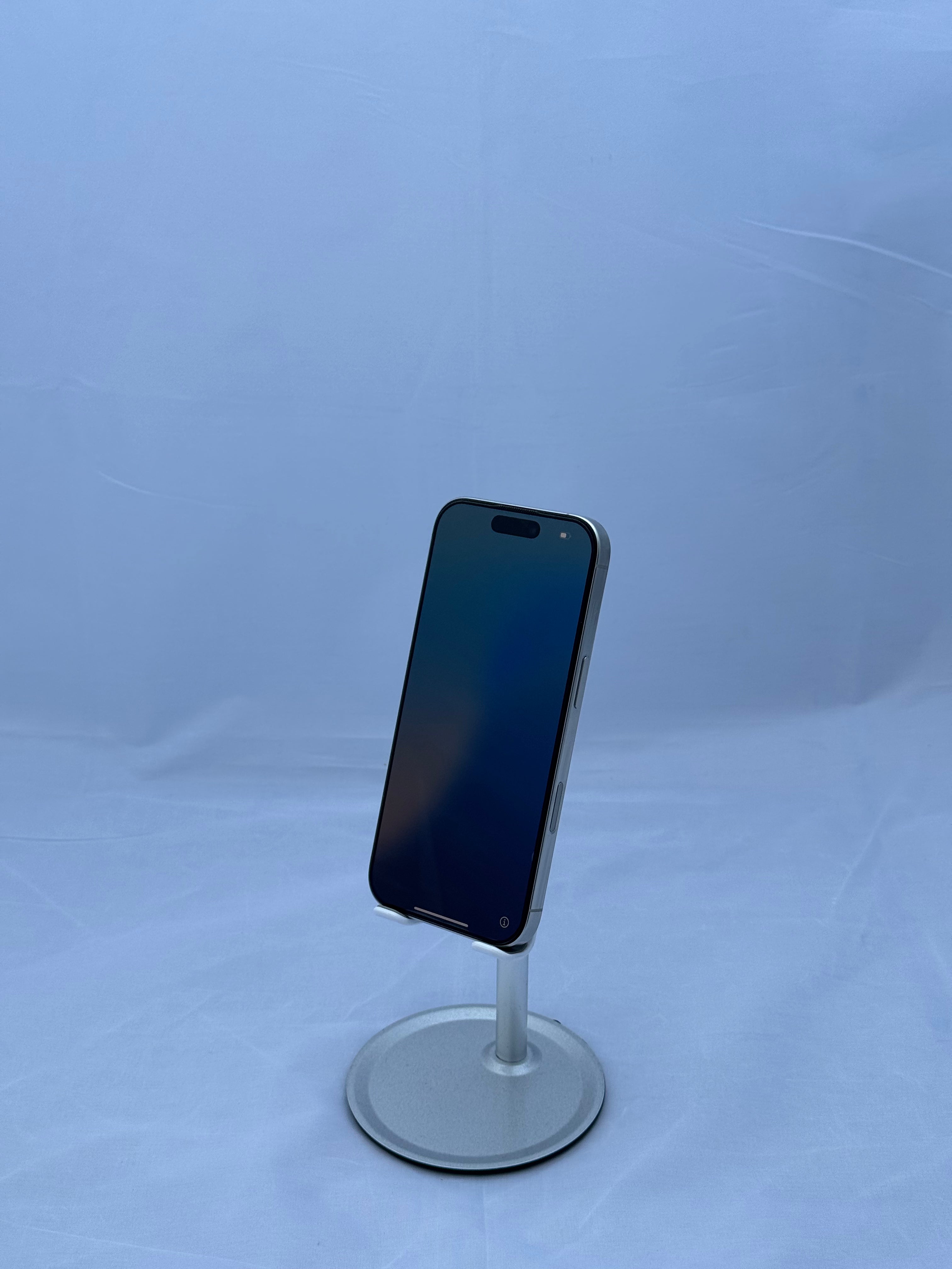 iPhone 16 Pro - 512GB - White - 35 ciclos