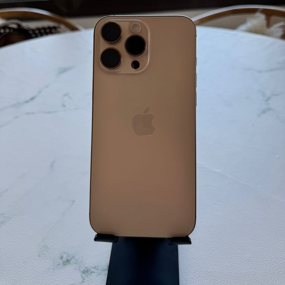 iPhone 16 Pro Max - 256GB - Desert Titanium - 275 Ciclos - 97%