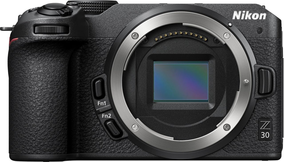 Nikon Z30 - Kit 18-140mm VR cuerpo con montura Z